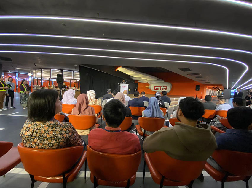 Hangcha Tow Tractor Trailed at Kuala Lumpur Successfully-01.jpg